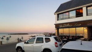 bar le bateau ivre vue sur mer morbihan bretagne 56